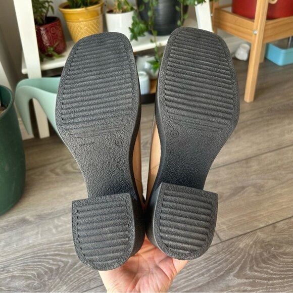 INTENTIONALLY BLANK  Bossy Leather Chunky Platform Chelsea Boots - Picture 14 of 16